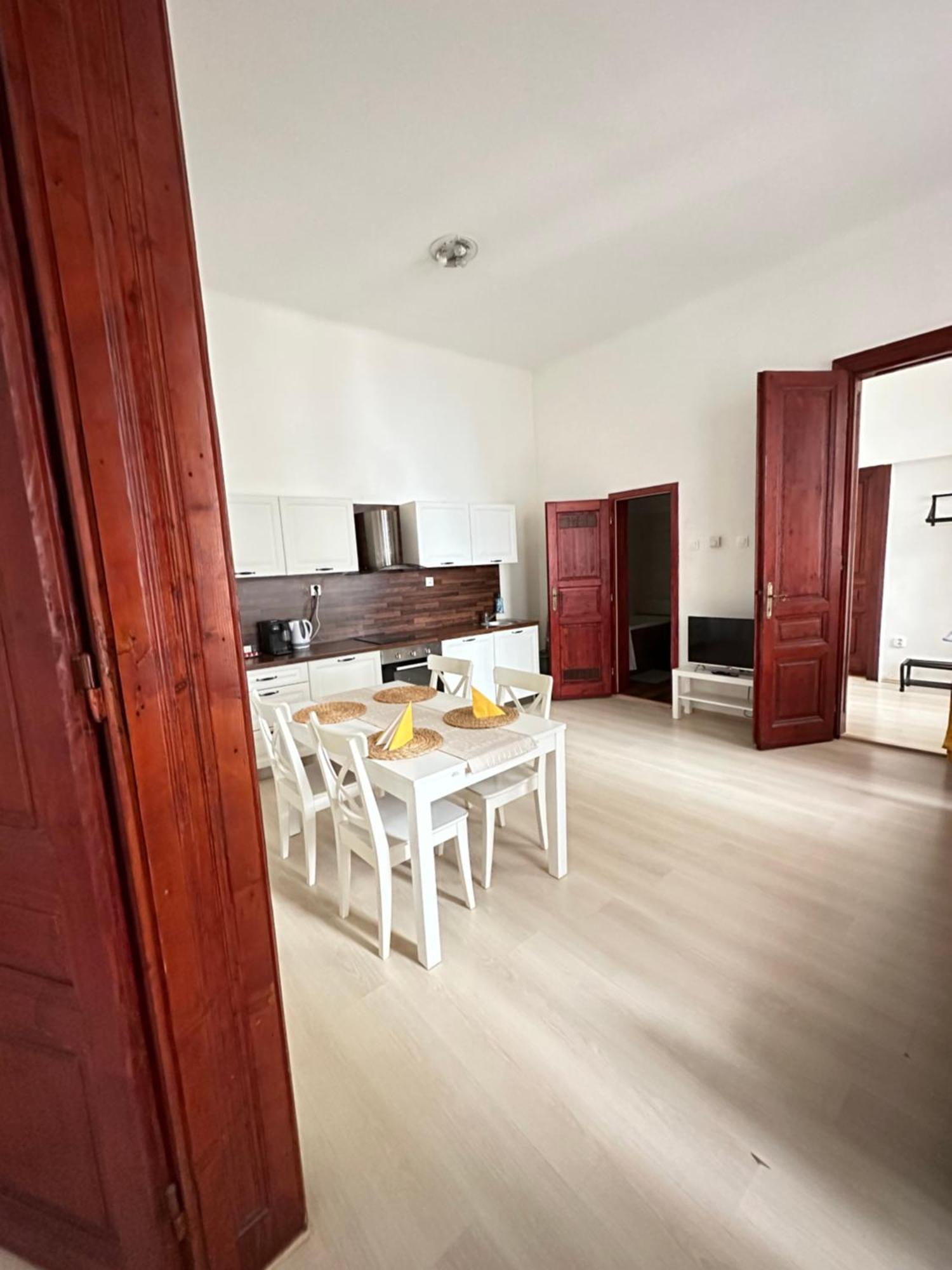 Apartment In Historical Part - Old Town Top Address Bratislava Extérieur photo